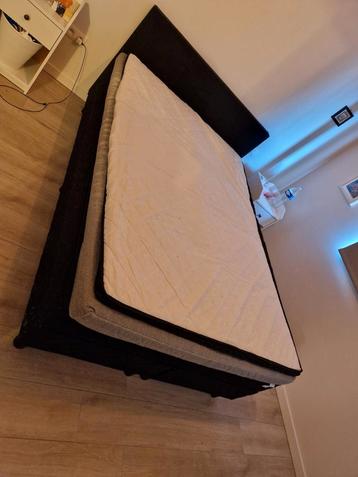 Bed twijfelaar 140×200 beschikbaar voor biedingen
