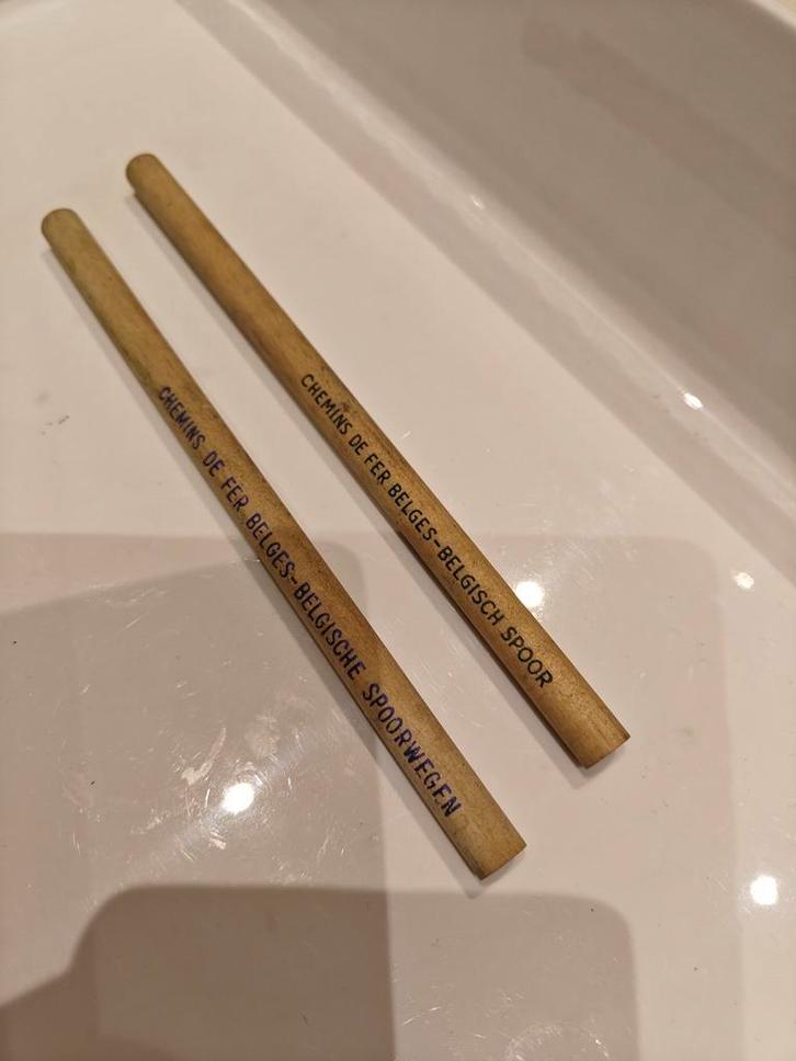 Heel oude potloden van de Belgische spoorwegen., Verzamelen, Pennenverzamelingen, Zo goed als nieuw, Ophalen of Verzenden