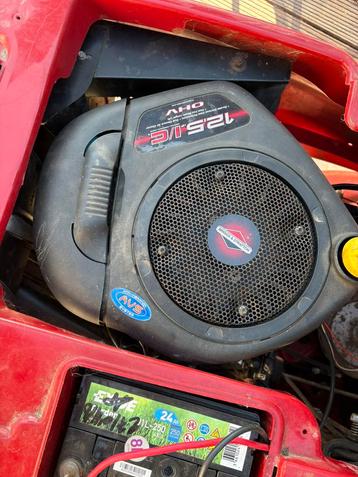 Zitmaaier motor BRIGGS & STRATTON 12,5 pk I/C OHV-motor, Tuin en Terras, Ophalen, Zo goed als nieuw