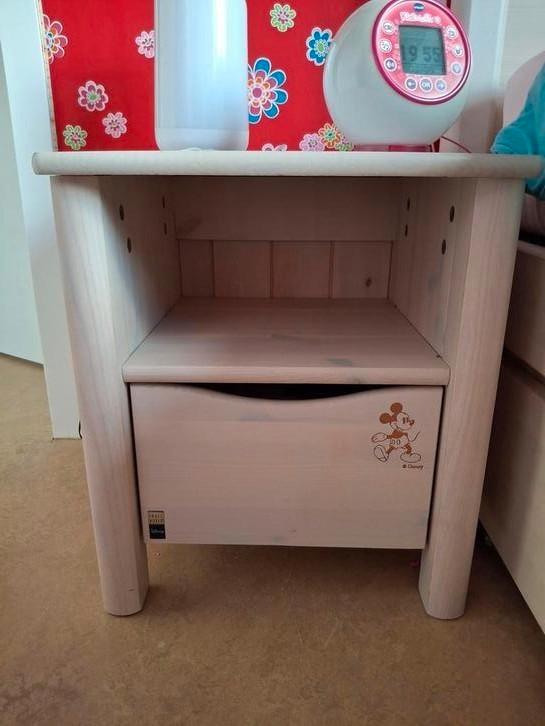 Nachtkastje vh lerk Lifetime small world Disney, Huis en Inrichting, Slaapkamer | Nachtkastjes, Zo goed als nieuw, Ophalen