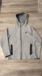 Grijze nike tech, Maat 52/54 (L), Nike, Ophalen of Verzenden, Zo goed als nieuw
