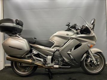 YAMAHA FJR1300 EN PARFAIT ÉTAT *** Garantie ***