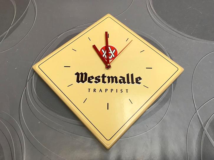 Westmalle Tripel emaille klok/reclamebord, Verzamelen, Merken en Reclamevoorwerpen, Gebruikt, Reclamebord, Ophalen of Verzenden