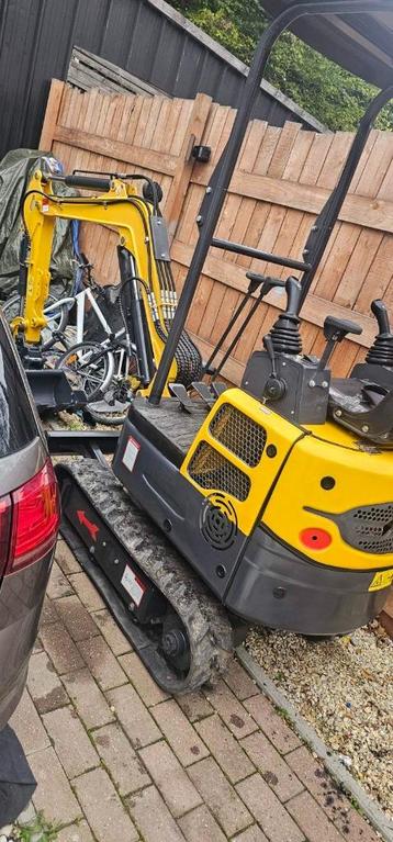 Mini-pelle  beschikbaar voor biedingen