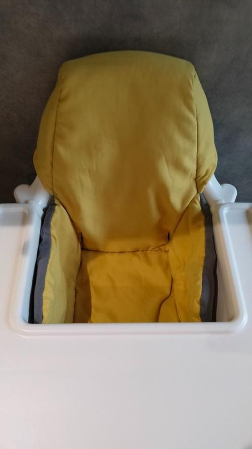 ikea langur verkleinkussen voor eetstoel, Kinderen en Baby's, Kinderstoelen, Zo goed als nieuw, Stoelverkleiner, Ophalen of Verzenden