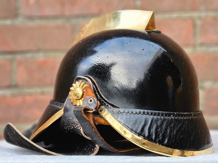Brandweerhelm brandweer Nederland leder casque pompier, Verzamelen, Militaria | Algemeen, Ophalen of Verzenden