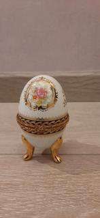 Porseleinen ei, Enlèvement ou Envoi