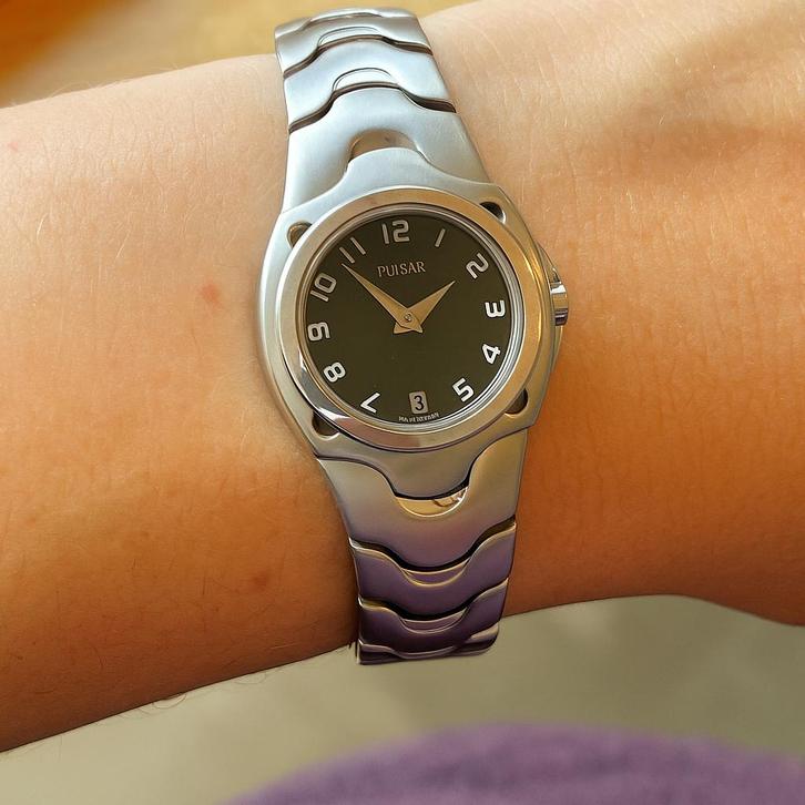 Pulsar roestvrij stalen horloge voor dames, Handtassen en Accessoires, Horloges | Antiek, Polshorloge, Overige merken, Staal, Onbekend