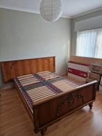 Antiek bed en zo goed als nieuwe lattenbodem van Bogaflex, Autres dimensions, Queen size, Comme neuf, Brun
