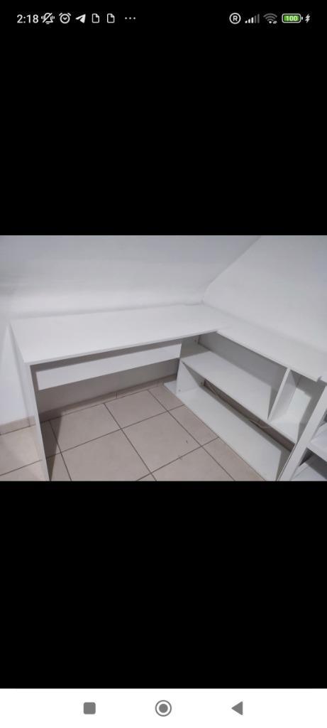 Hoogglans wit hoekbureau, Huis en Inrichting, Bureaus, Zo goed als nieuw, Bureau, Ophalen