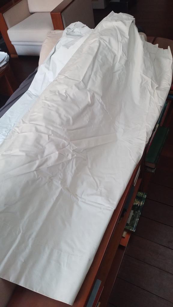 Verduisterend gordijn black out 175x165 hoog metalen haken, Huis en Inrichting, Stoffering | Gordijnen en Lamellen, Zo goed als nieuw