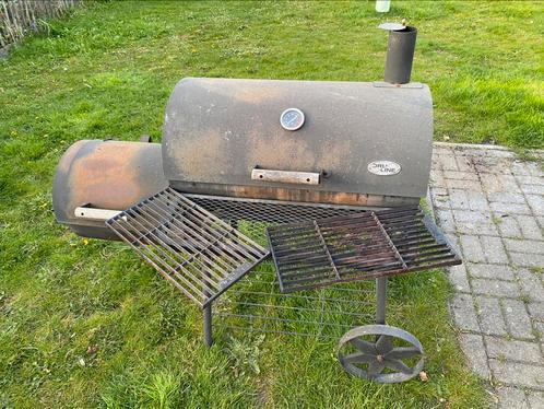 Bbq smoker GIETIJZER GRILL, Tuin en Terras, Houtskoolbarbecues, Ophalen