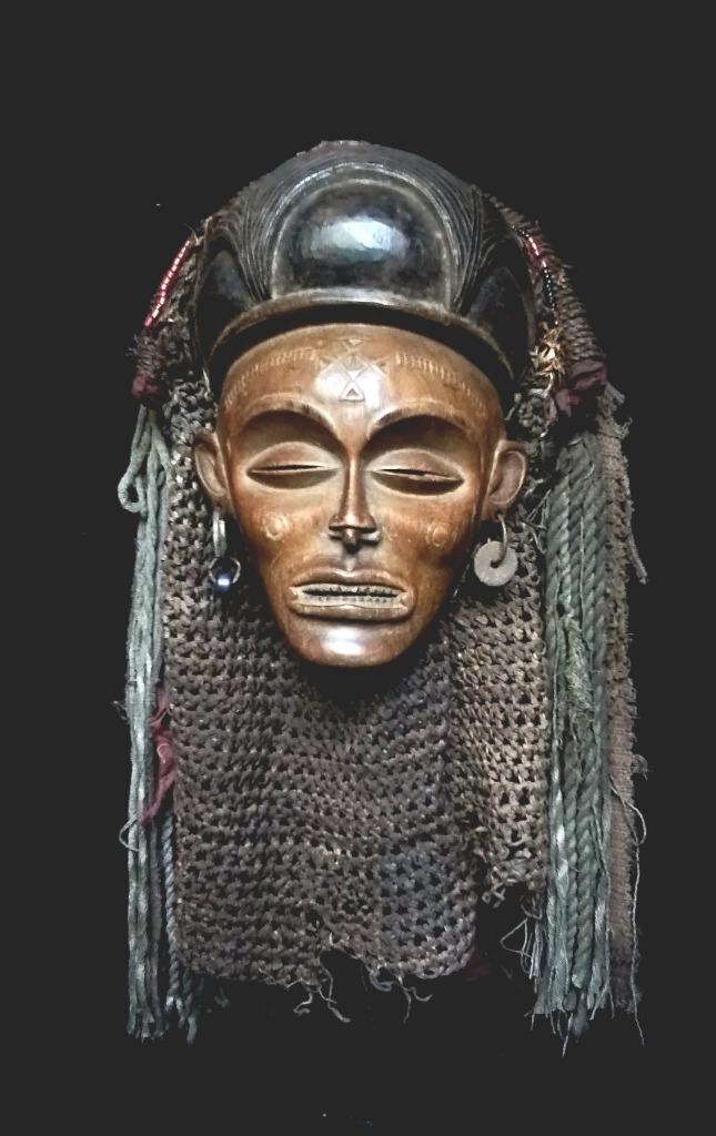 Stopzetting collectie - Mwana Pwo masker - Chokwe DRC/Angola, Antiek en Kunst, Kunst | Niet-Westerse kunst, Ophalen of Verzenden