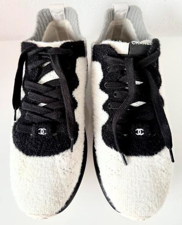 CHANEL KNIT SNEAKERS, I G35199, (NEW €1.400) ORIGINEEL💖💖💖 beschikbaar voor biedingen