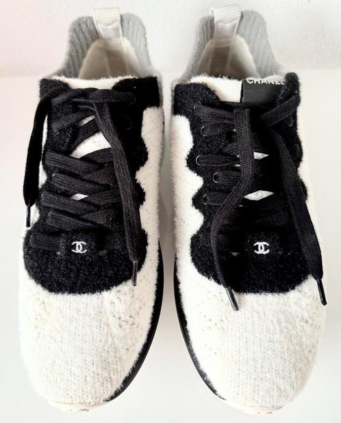 CHANEL KNIT SNEAKERS, I G35199, (NEW €1.400) ORIGINEEL💖💖💖, Kleding | Dames, Schoenen, Zo goed als nieuw, Overige kleuren, Ophalen of Verzenden