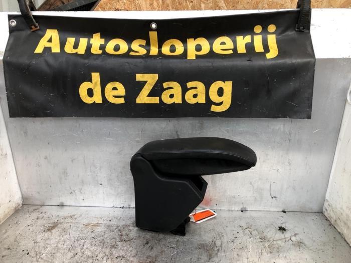 Armleuning van een Volkswagen Golf, Auto-onderdelen, Interieur en Bekleding, Volkswagen, Gebruikt, 3 maanden garantie, Ophalen of Verzenden