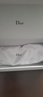 Lege Dior-doos, Ophalen