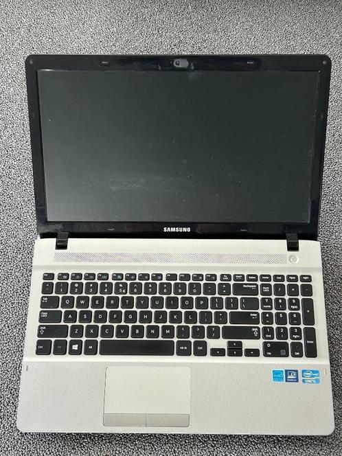 Samsung Laptop: Intel Core i5, 15.6Inch scherm, Computers en Software, Windows Laptops, Zo goed als nieuw, 15 inch, SSD, 2 tot 3 Ghz