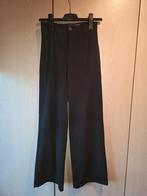 Zwarte broek Bershka maat 34, Kleding | Dames, Broeken en Pantalons, Ophalen, Zo goed als nieuw, Maat 34 (XS) of kleiner