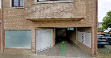 Garageplaats TE HUUR in 1500 HALLE centrum beschikbaar voor biedingen