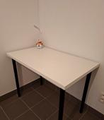 Klein bureautafel met uitschuifbare poten., Huis en Inrichting, Bureaus, Ophalen, Zo goed als nieuw