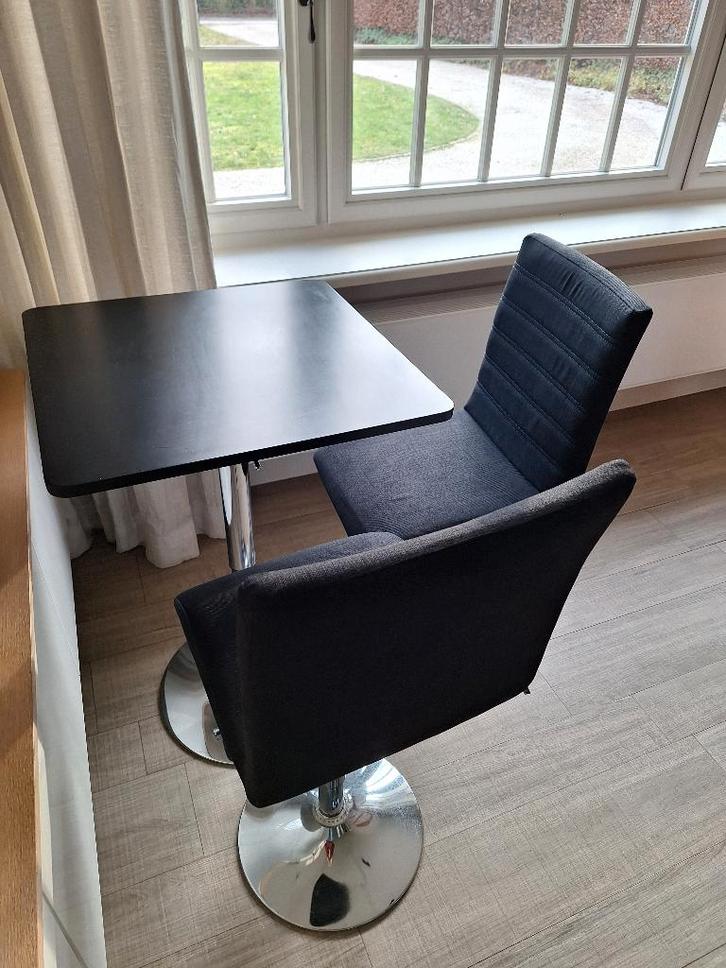 Bistroset ,tafel met 2 comfortabele stoelen, Huis en Inrichting, Tafels | Eettafels, Gebruikt, Ophalen