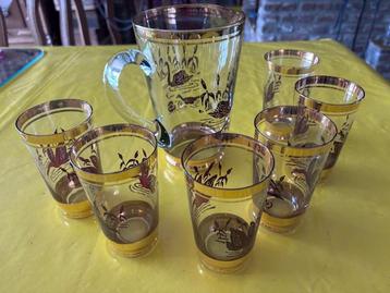 Prachtig bierservies met gouden rand beschikbaar voor biedingen