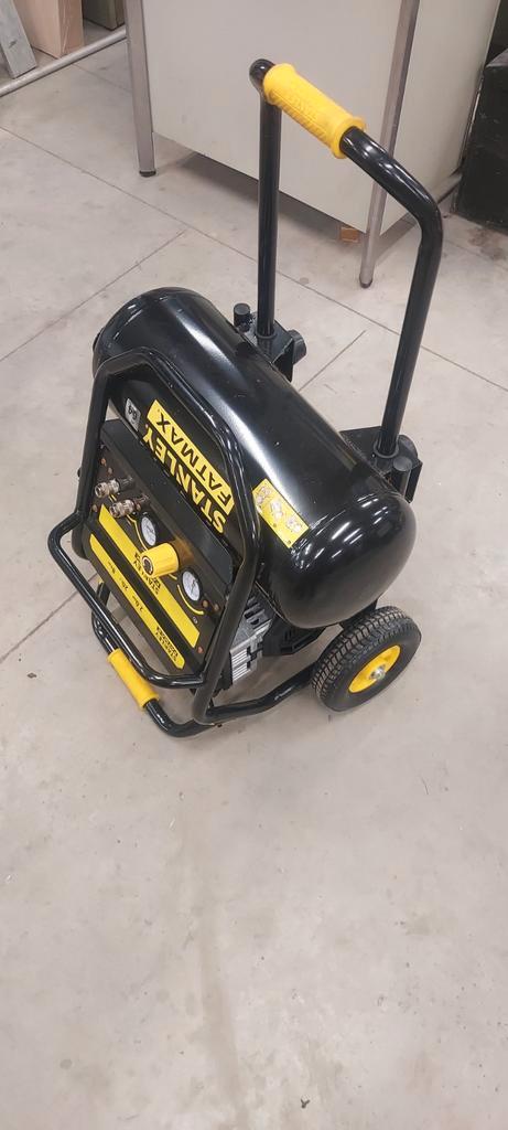 Stanley fatmax compressor stil model, Doe-het-zelf en Bouw, Gereedschapskisten, Ophalen