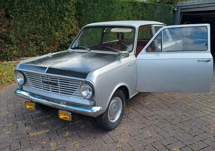 Opel Viva oldtimer, Auto's, Opel, Particulier, Benzine, Rood, Grijs, Ophalen