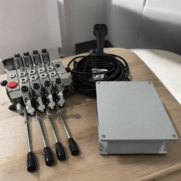  Joystick voor hydraulische klepbediening Kubota Catepillar beschikbaar voor biedingen