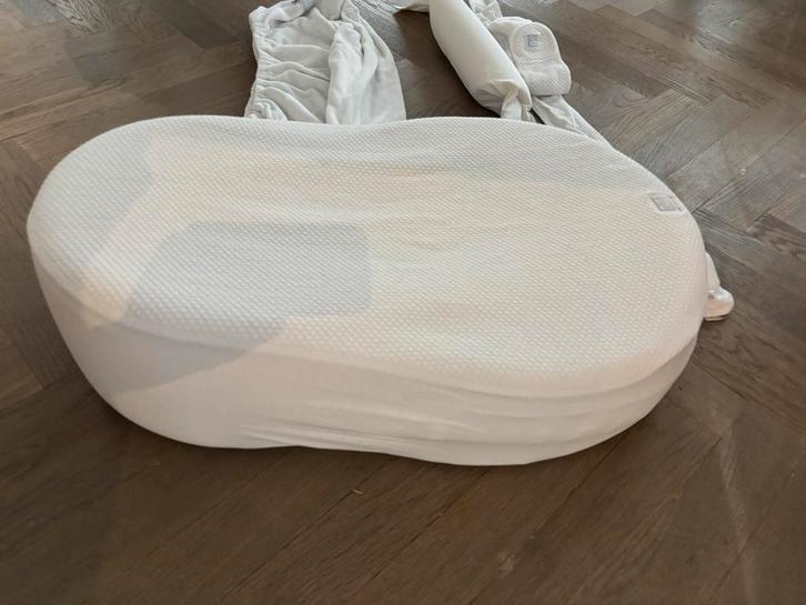 COCOONABABY RED CASTLE, Enfants & Bébés, Relax bébé, Comme neuf, Enlèvement