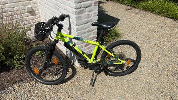 Fluogele BMX beschikbaar voor biedingen