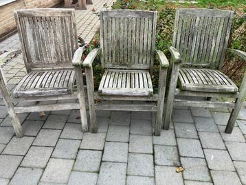 3 buitenstoelen beschikbaar voor biedingen