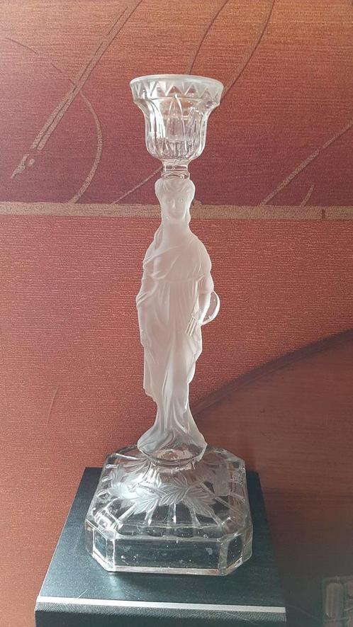Très beau bougeoir en verre pressé moulé, Antiek en Kunst, Antiek | Kandelaars, Glas, Ophalen of Verzenden