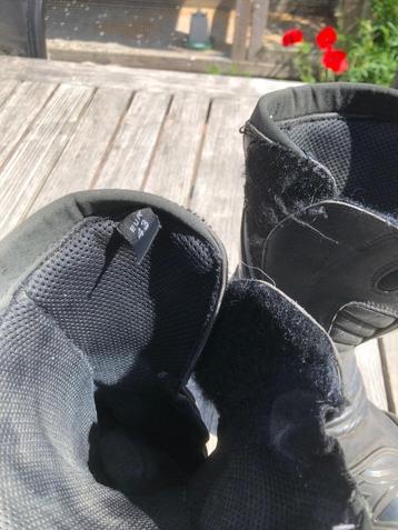 Motorbotten maat 43 beschikbaar voor biedingen