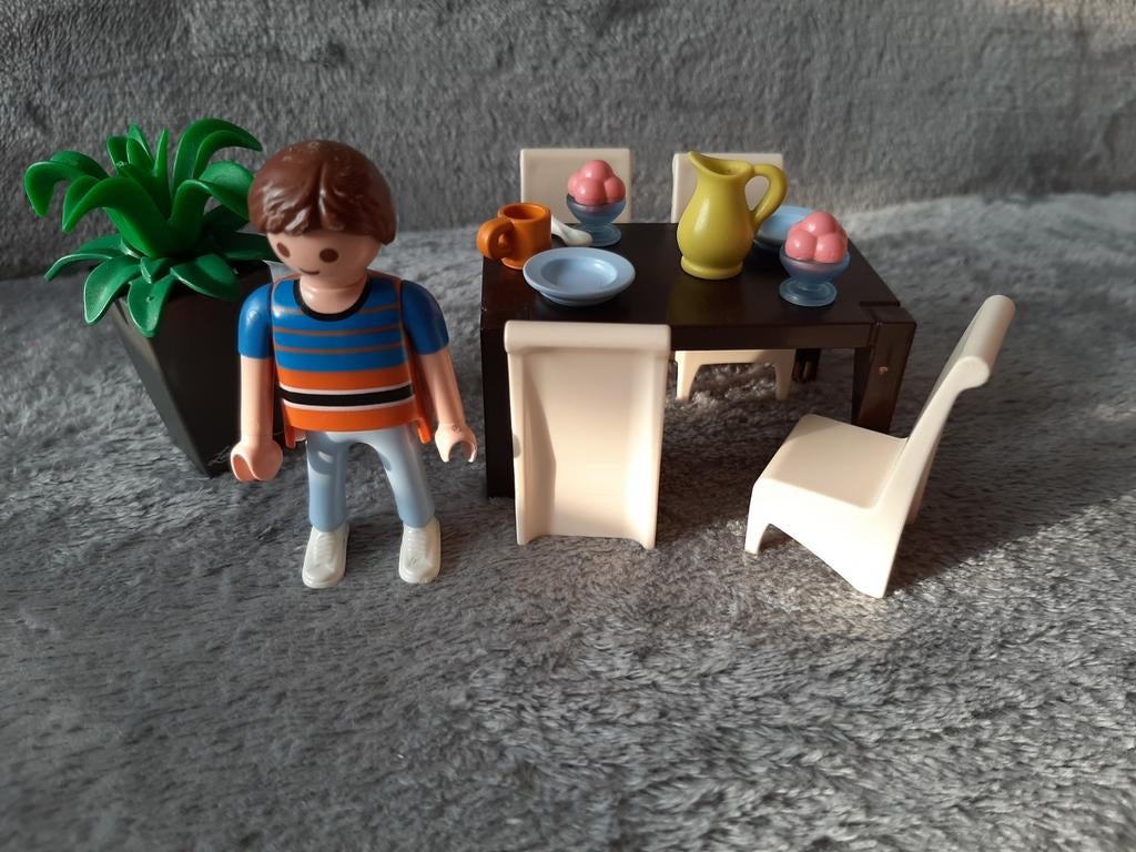 Playmobil  - salle à manger, Ophalen of Verzenden, Zo goed als nieuw