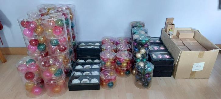 Groot lot glazen kerstballen en figuren, Diversen, Kerst, Nieuw, Ophalen