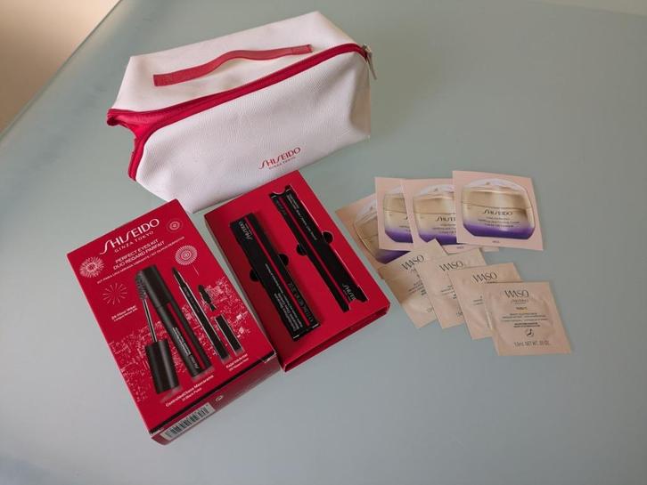 mascara, Bijoux, Sacs & Beauté, Beauté | Cosmétiques & Maquillage, Neuf, Maquillage, Yeux, Noir, Enlèvement ou Envoi