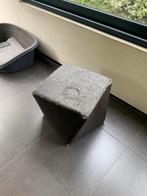 Stevige poef - 50 x 50, Huis en Inrichting, Ophalen, Zo goed als nieuw
