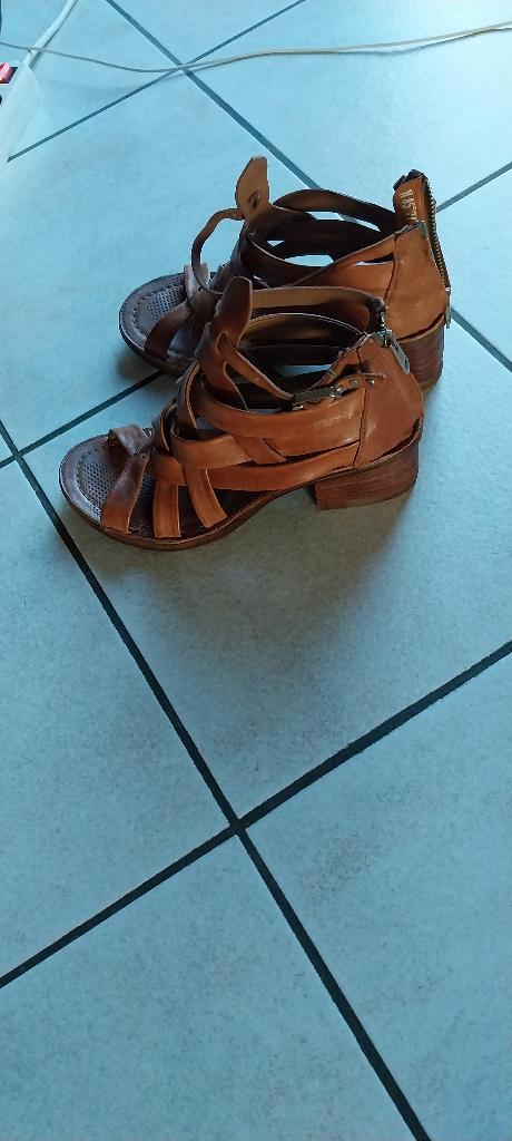 sandalen, Vêtements | Femmes, Chaussures, Comme neuf, Sandales et Mûles, Enlèvement