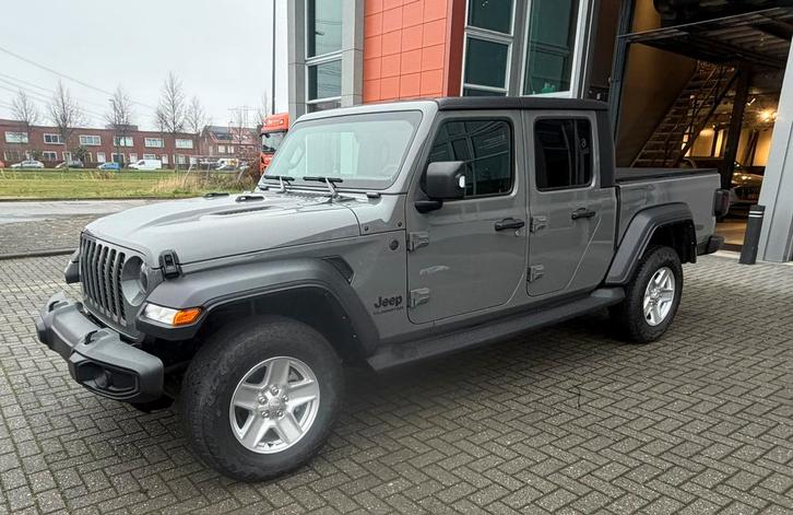 Jeep Gladiator sport 3.6 Benzine Lichte vracht Duitskenteken, Autos, Jeep, Entreprise, Gladiator, 4x4, Caméra de recul, Air conditionné