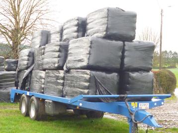 foin prefane disponible aux enchères