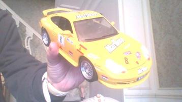 Auto,subaru,mercedes, alpine,ferrari, etc prix la pièce beschikbaar voor biedingen
