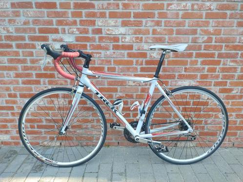 Trek Alpha racefiets met veel bontrager accesoires, Fietsen en Brommers, Fietsen | Racefietsen, Gebruikt, Aluminium, Ophalen