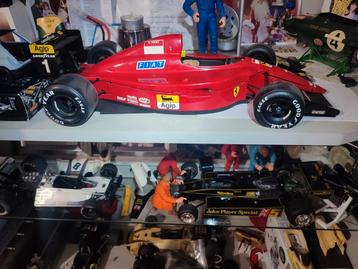 Tamiya Ferrari F1 vintage F-1 1/12 à grande échelle détaillé