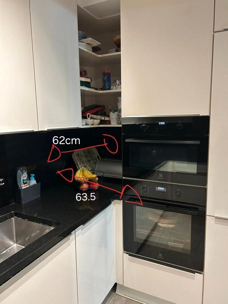 Complete keuken met natuursteen werkblad en toestellen, Huis en Inrichting, Keuken | Complete keukens, Zo goed als nieuw, Hoekkeuken