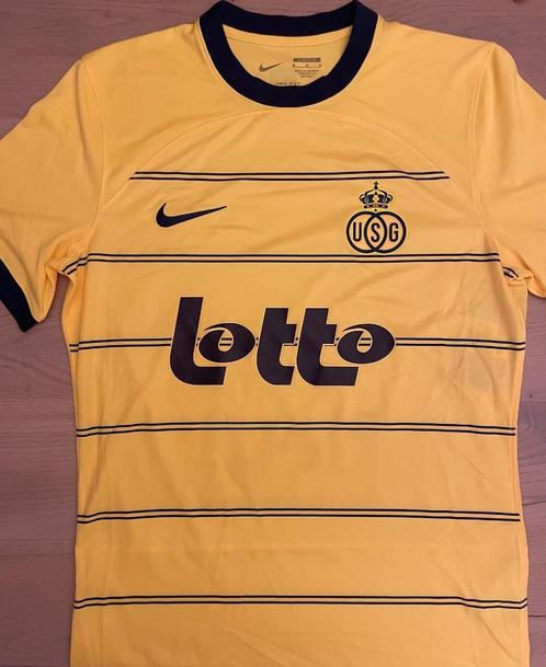 Truitje Royale Union Saint-Gilloise bieden vanaf  50€, Sport en Fitness, Voetbal, Nieuw, Shirt, Maat M, Ophalen of Verzenden