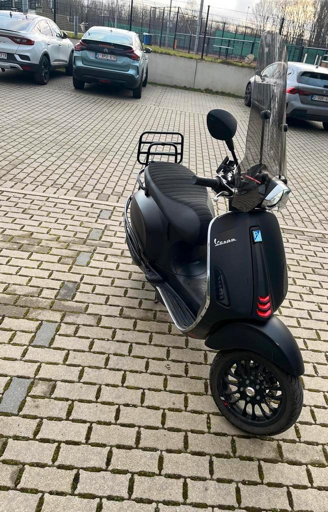 Vespa sprint 50 b klasse, Fietsen en Brommers, Scooters | Vespa, Zo goed als nieuw, Vespa S, Klasse B (45 km/u), Benzine, Ophalen