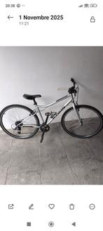 vélo Btwin, Vélos & Vélomoteurs, Autres marques, Moins de 10 vitesses, Comme neuf, Enlèvement