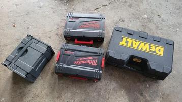 4 gereedschapskisten gereedschapkist Milwaukee DeWalt beschikbaar voor biedingen